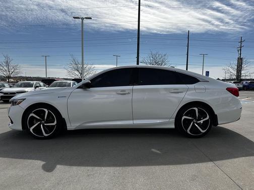 2022 Honda Accord Hybrid Sport