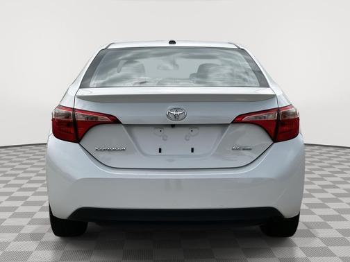 Blizzard Pearl 2017 Toyota Corolla LE ECO