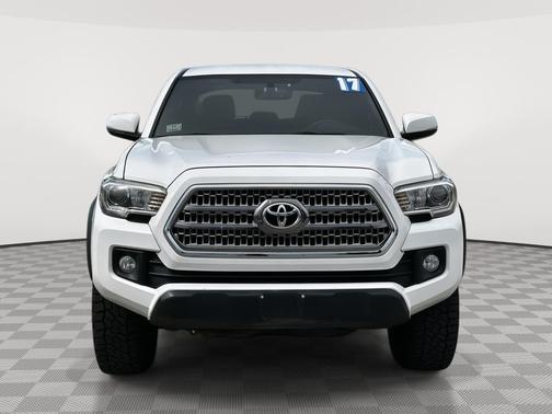 Super White 2017 Toyota Tacoma TRD Off Road