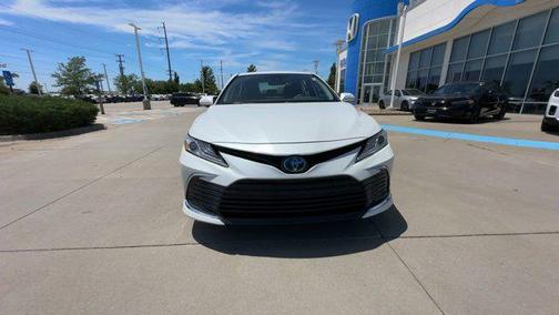 2024 Toyota Camry Hybrid XLE