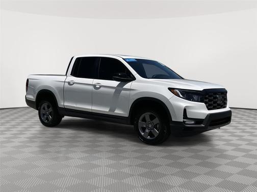 Platinum White Pearl 2025 Honda Ridgeline TrailSport