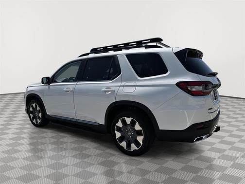 Platinum White Pearl 2026 Honda Pilot Elite