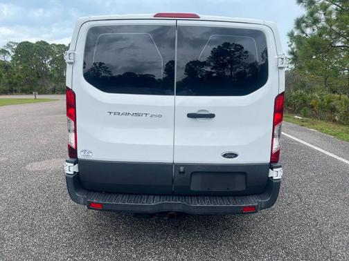 2017 Ford Transit-250 Base