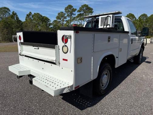 2015 Ford F-350 4X4 2dr Regular Cab 137 in. WB
