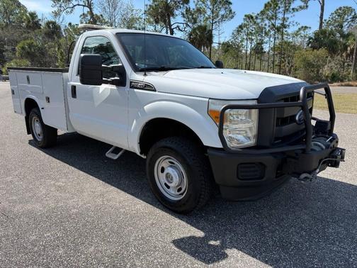 2015 Ford F-350 4X4 2dr Regular Cab 137 in. WB