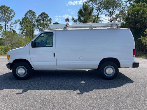 2006 Ford E350 Super Duty Base