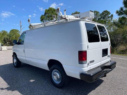 2006 Ford E350 Super Duty Base