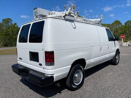 2006 Ford E350 Super Duty Base