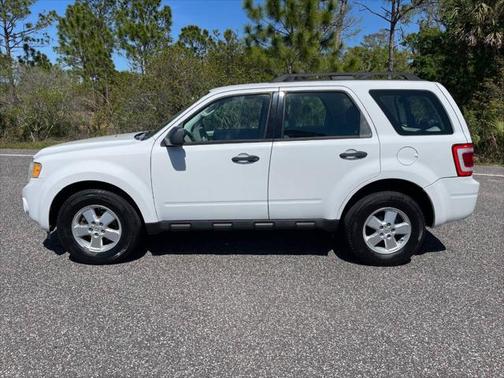 2010 Ford Escape XLS