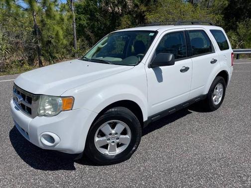2010 Ford Escape XLS