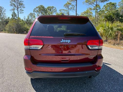 2019 Jeep Grand Cherokee Laredo
