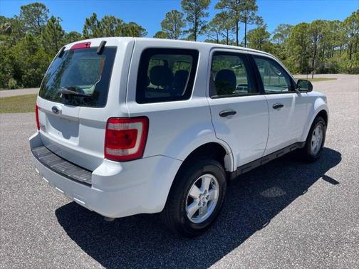 2009 Ford Escape XLS