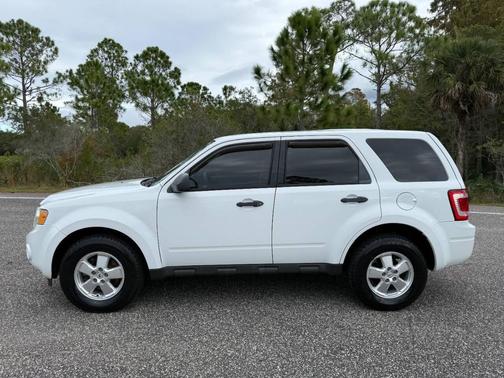 2011 Ford Escape XLS
