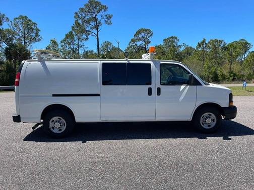 2011 Chevrolet Express 3500 Work Van