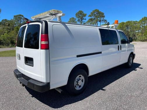 2011 Chevrolet Express 3500 Work Van