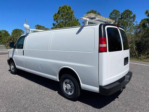 2011 Chevrolet Express 3500 Work Van