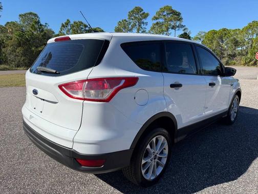 2014 Ford Escape S