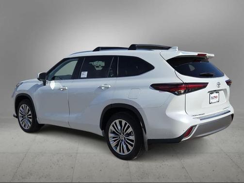 2026 Toyota Highlander Platinum