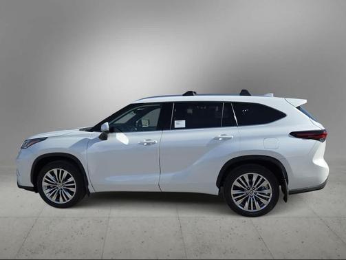 2026 Toyota Highlander Platinum