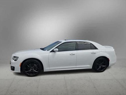 Bright White Clearcoat 2022 Chrysler 300 S