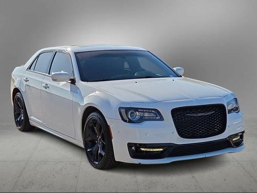 Bright White Clearcoat 2022 Chrysler 300 S