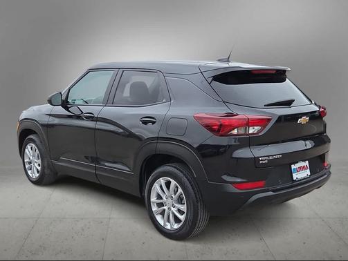 Mosaic Black Metallic 2024 Chevrolet Trailblazer LS