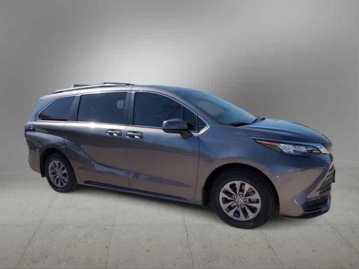 Predawn Gray Mica 2023 Toyota Sienna LE