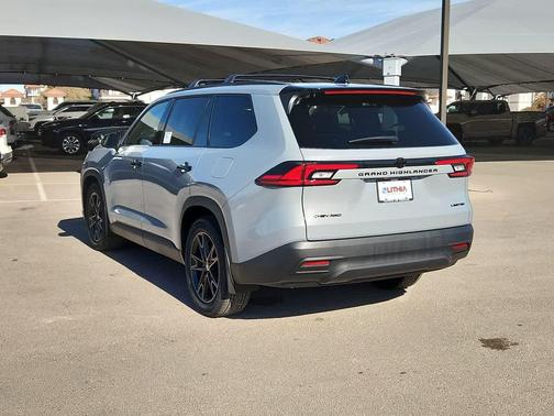 2026 Toyota Grand Highlander Hybrid Nightshade Edition