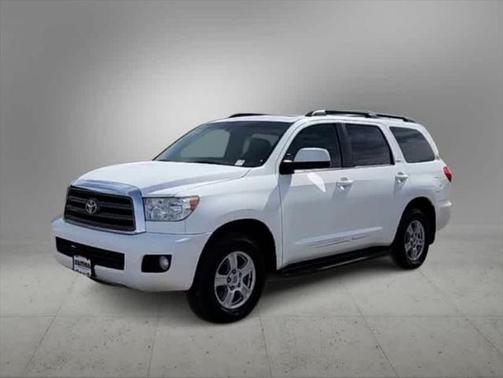 2017 Toyota Sequoia SR5