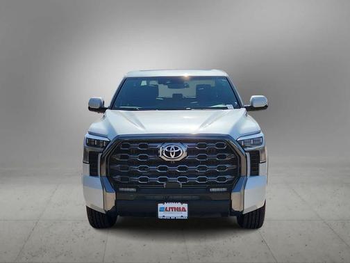 2025 Toyota Tundra Hybrid Platinum