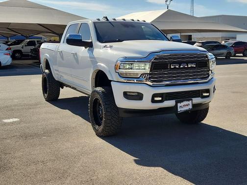 2019 RAM 2500 Limited Crew Cab 4x4 6'4' Box