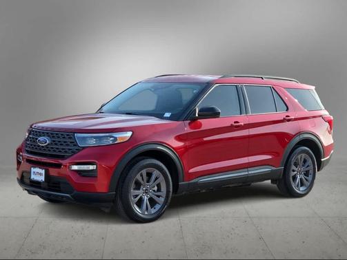 RAPID RED MET TINTED CC 2024 Ford Explorer XLT