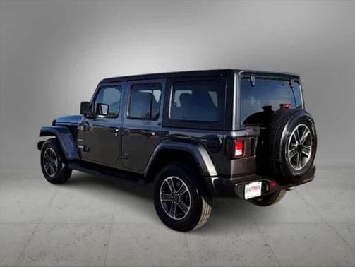2023 Jeep Wrangler 4-Door Sahara 4x4