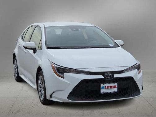 White 2022 Toyota Corolla LE