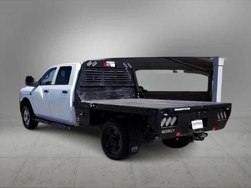 2024 RAM 2500 Tradesman Crew Cab 4x4 8' Box