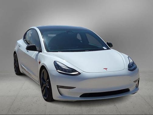 Pearl White Multi-Coat 2021 Tesla Model 3 Performance