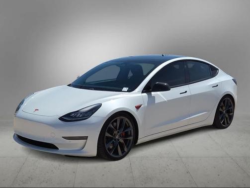 Pearl White Multi-Coat 2021 Tesla Model 3 Performance