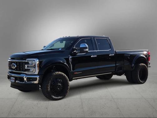 2025 Ford F-450 Lariat