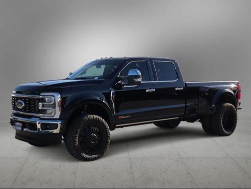 2025 Ford F-450 Lariat