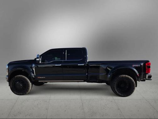 2025 Ford F-450 Lariat