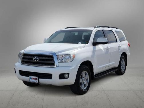 2017 Toyota Sequoia SR5
