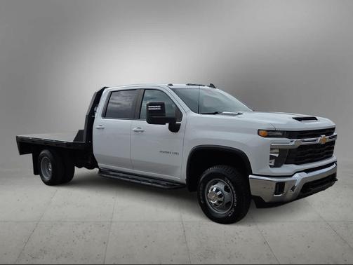 Summit White 2024 Chevrolet Silverado 3500 LT