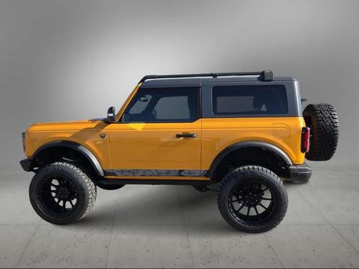 CYBER ORANGE MET TRI-COAT 2021 Ford Bronco Badlands