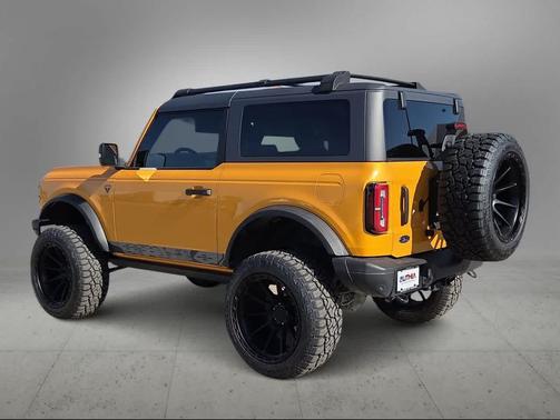 CYBER ORANGE MET TRI-COAT 2021 Ford Bronco Badlands