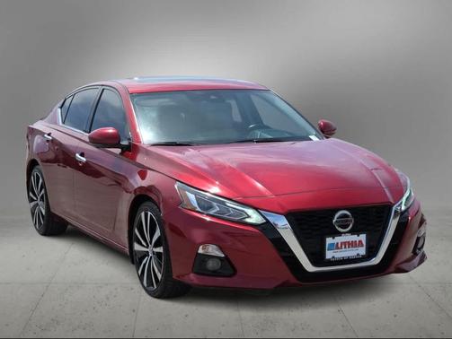 Scarlet Ember Tintcoat 2019 Nissan Altima 2.5 Platinum