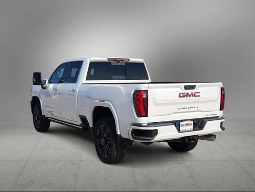 2024 GMC Sierra 2500 Denali