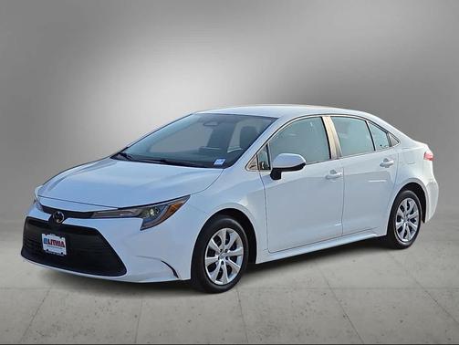 Ice Cap 2025 Toyota Corolla LE