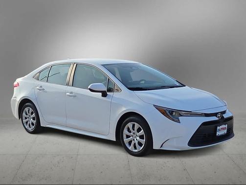 Ice Cap 2025 Toyota Corolla LE