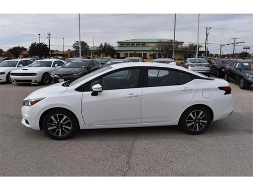 2021 Nissan Versa 1.6 SV