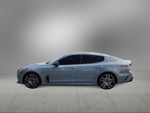 2022 Kia Stinger GT2